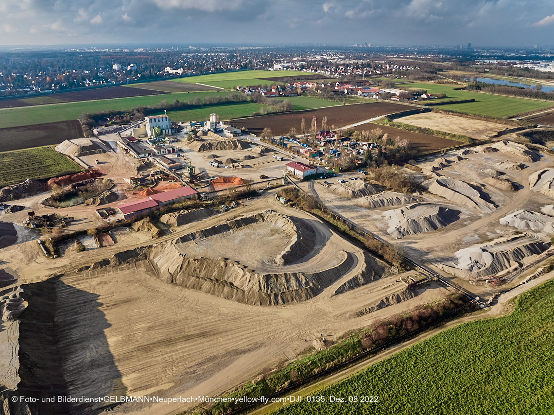 08.12.2022 - Quetschwerk - DEMOS-Wohnbau - Bauplatz in Gronsdorf 08.12.2022 - Quetschwerk - DEMOS-Wohnbau - Bauplatz in Gronsdorf